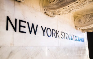 Оператор Нью-Йоркской фондовой биржи может начать торговлю биткоином