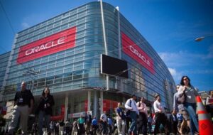 Oracle намеревается использовать блокчейн Hyperledger для управления каналами поставок