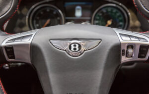 Продажей Bentley за 55 биткоинов в Красноярске заинтересовалась прокуратура