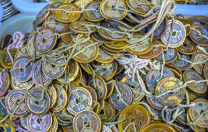 В Китае обнаружили 421 фейковую криптовалюту
