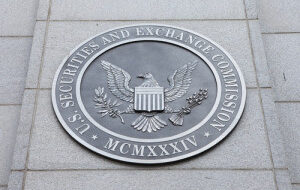SEC «внимательно присматривается» к компаниям, резко сменившим курс на блокчейн