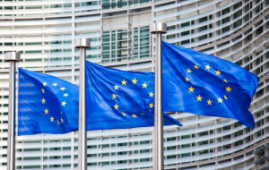 Европейская комиссия определит необходимость регулирования криптовалют на международном уровне