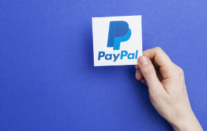 Криптобиржа FTX начала принимать депозиты через PayPal, включая банковские карты