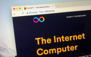 Dfinity дебютировал в топ-10 крипторынка с долгожданным запуском «интернет-компьютера»