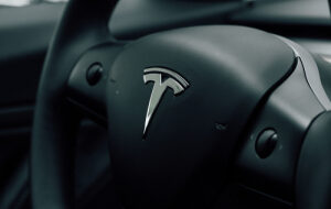 CEO Tron раздаст две Tesla вместо одной из-за сомнений в достоверности результатов розыгрыша