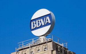 Председатель BBVA: Криптовалюты «идеальны», но часто используются в незаконной деятельности