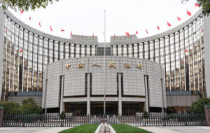 Биткоин снижается после сообщения о новой волне мер против криптовалют в Китае