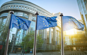 В Еврокомиссии подтвердили готовность дать «соразмерный» ответ на риски стейблкоинов