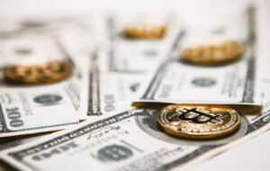 Аналитик Брайан Келли считает, что биткоин приблизился к ценовому "дну"