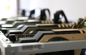 Китайские майнеры сбывают GPU на вторичном рынке после установленного властями запрета