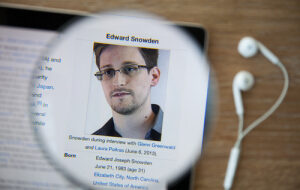 Эдвард Сноуден предостерег инвесторов от вложений в токен Shiba Inu