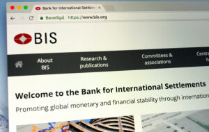 Банк международных расчетов призвал срочно отреагировать на риски DeFi и стейблкоинов