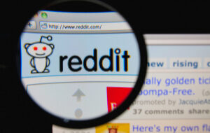 CEO Coinbase: Запуск токенов Reddit – огромное событие для крипто-отрасли