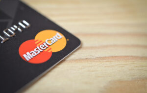 Mastercard разрешила криптостартапу Wirex выпускать собственные платежные карты