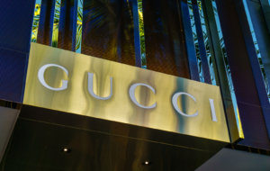 Gucci начнет принимать криптовалюты в США