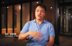 В Южной Корее выдали ордер на арест основателя Terraform Labs До Квона